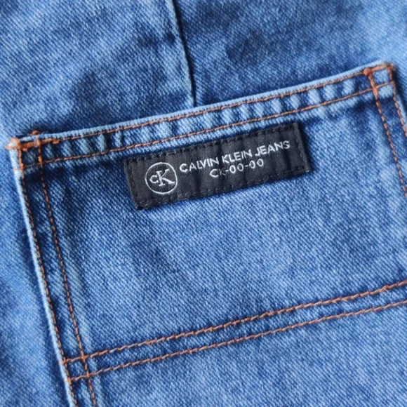 Calvin Klein Jean Shorts Sz(1) 100% Cotton - Picture 5 of 5